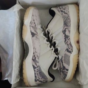 Jordan 11